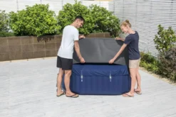 Bestway Lay-Z Spa Isolerende Beschermhoes - 230 X 230 Cm 7 Bestway Lay-Z Spa Isolerende Beschermhoes - 230 X 230 Cm -Bestway Winkel 1267 1900 thermal cover vierkant bevestigen resultaat