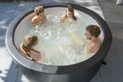 EXIT TOYS EXIT Leather Premium Opbouw Spa - 4-6 Persoons -Bestway Winkel exit leather premium 6 opblaasbare spa sfeer tuin 3